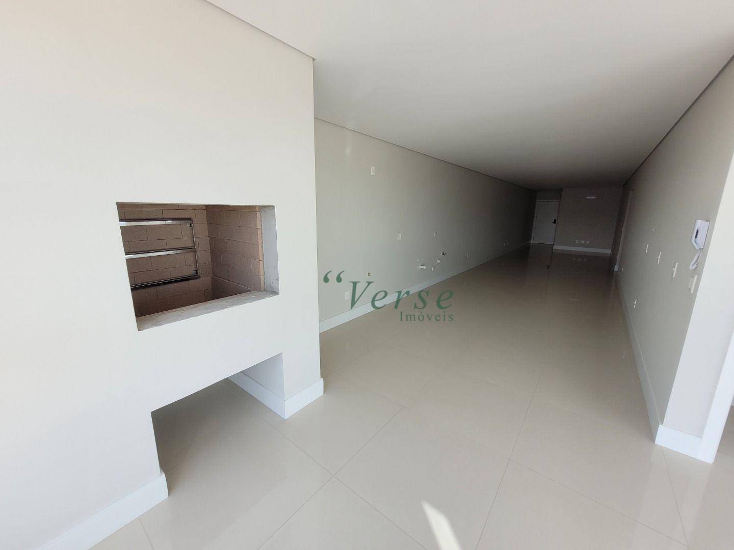 Apartamento à venda com 3 quartos, 137m² - Foto 4