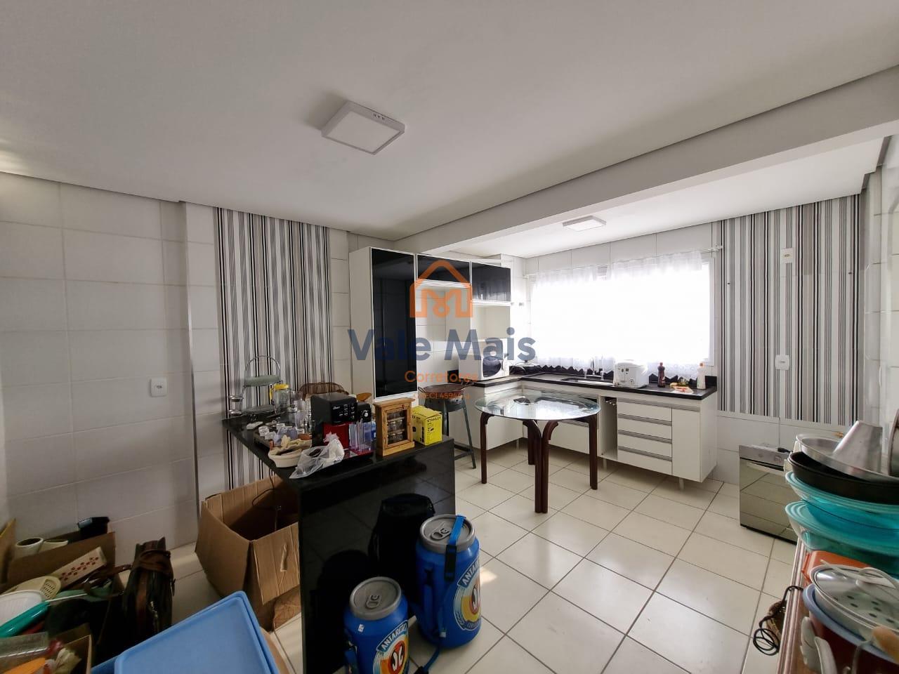 Apartamento à venda com 3 quartos, 159m² - Foto 6