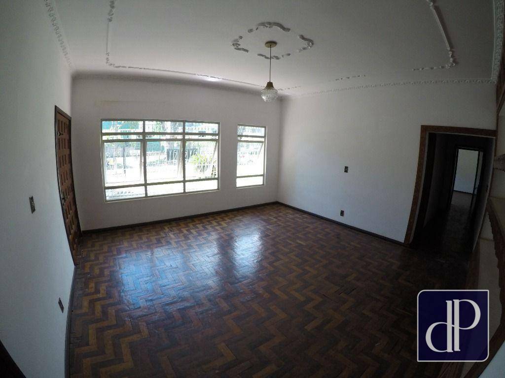 Sobrado à venda com 8 quartos, 468m² - Foto 7