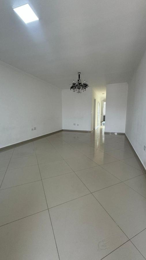 Casa à venda com 3 quartos, 106m² - Foto 6