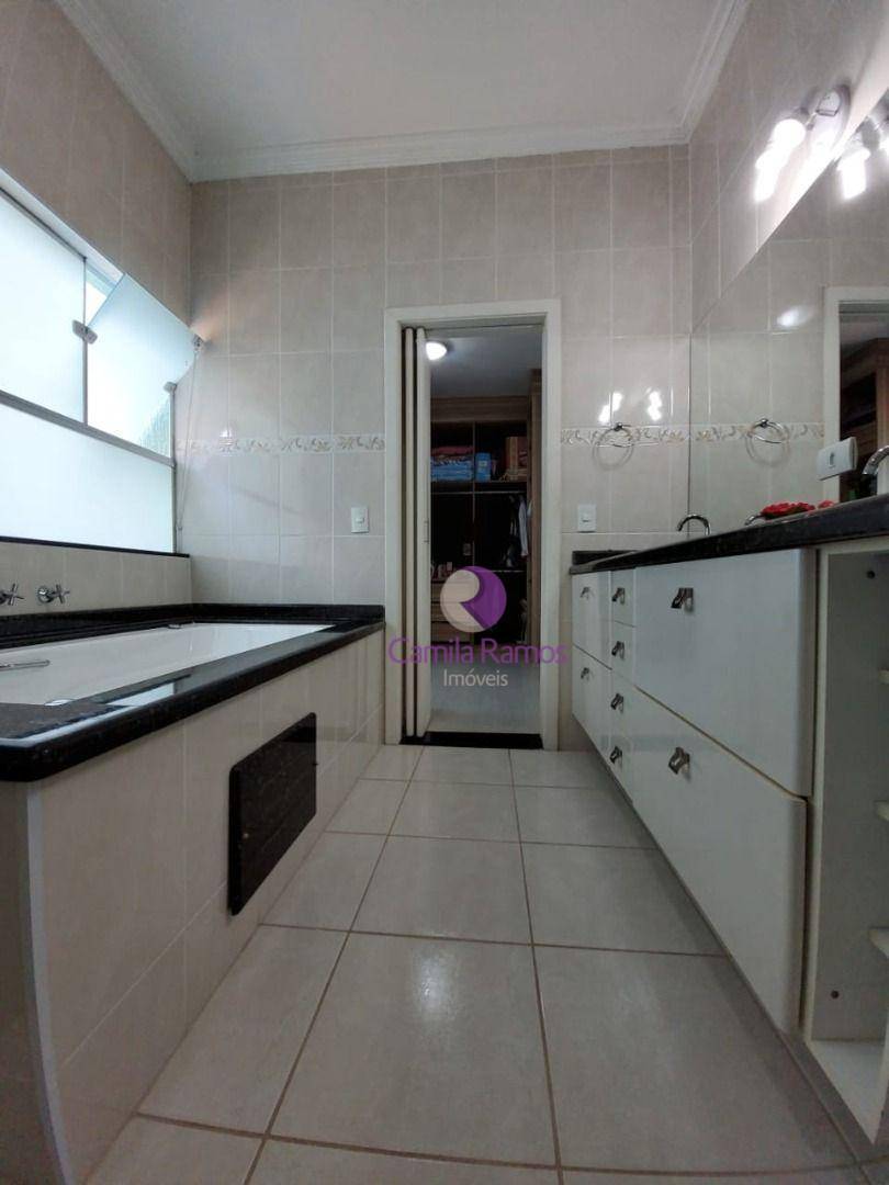 Sobrado à venda com 3 quartos, 298m² - Foto 19