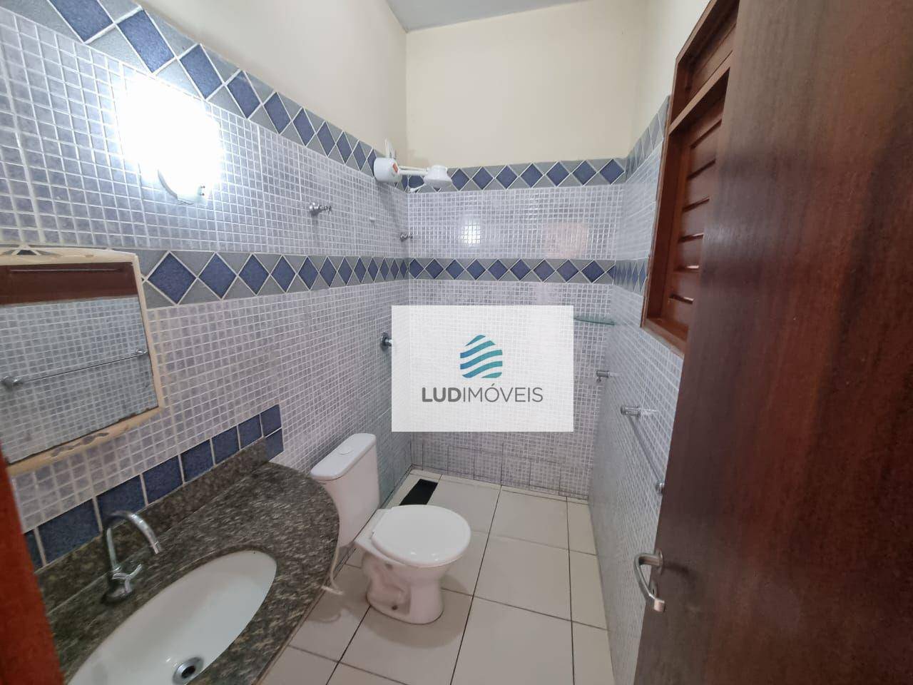 Casa de Condomínio à venda com 3 quartos, 300m² - Foto 22