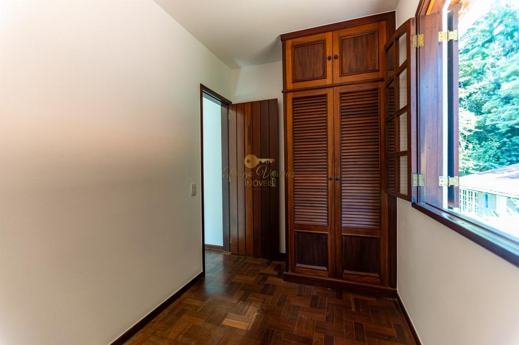 Casa de Condomínio para alugar com 5 quartos, 300m² - Foto 39