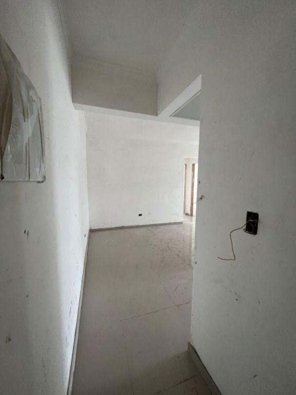 Apartamento à venda com 2 quartos, 73m² - Foto 2