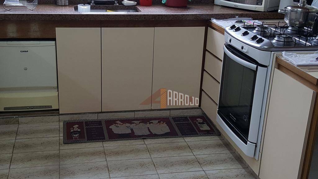 Sobrado à venda com 3 quartos, 235m² - Foto 5