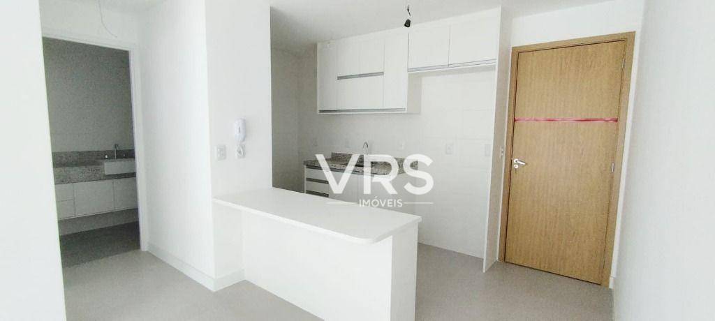 Apartamento à venda com 2 quartos, 63m² - Foto 6