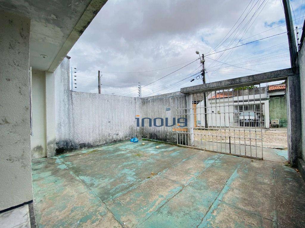 Casa para alugar com 3 quartos, 100m² - Foto 13