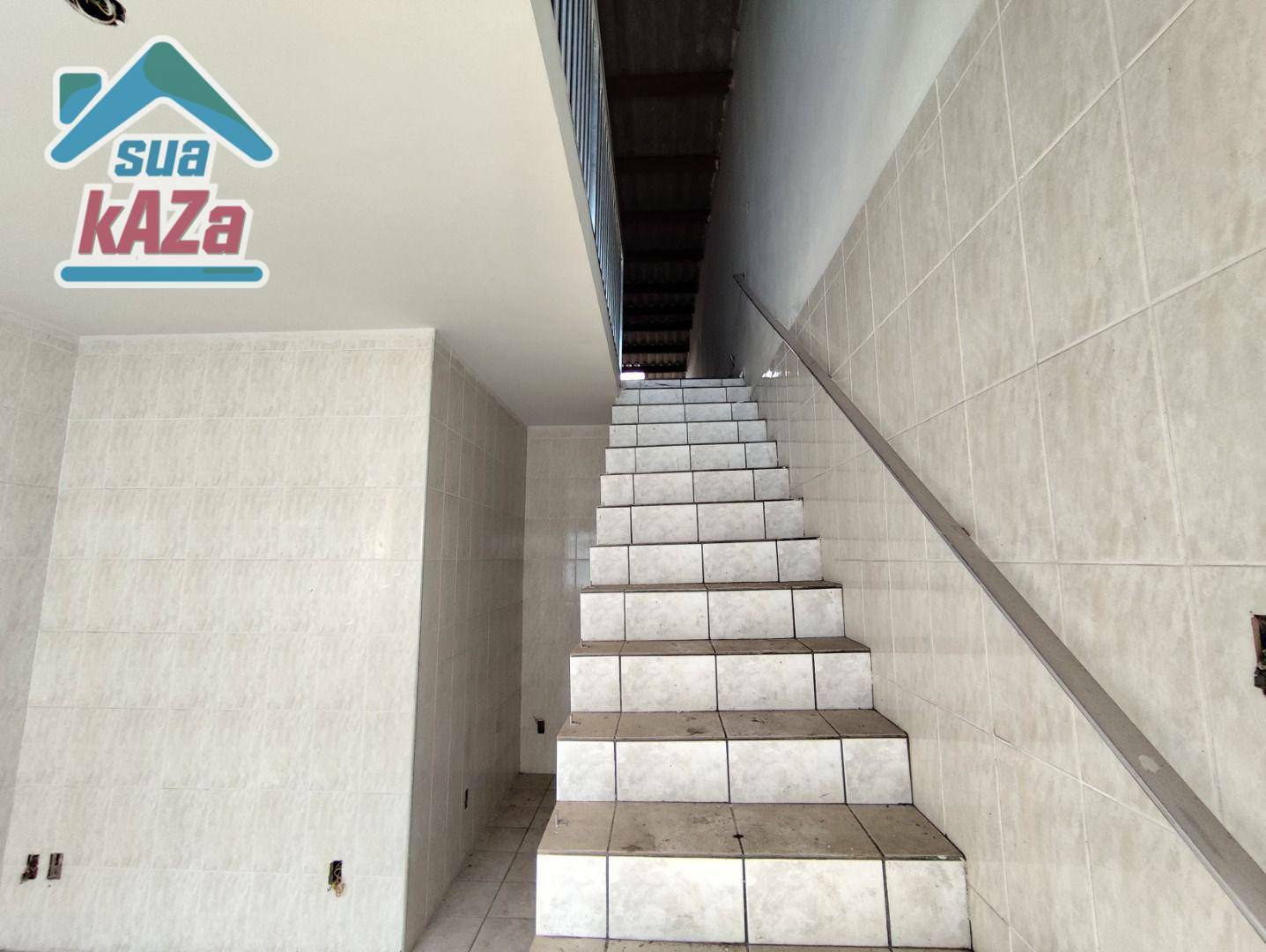 Casa à venda com 6 quartos, 230m² - Foto 29