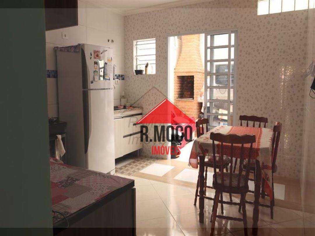 Sobrado à venda com 3 quartos, 120m² - Foto 2