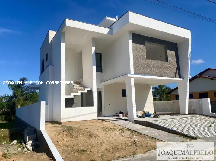 Casa de Condomínio à venda com 3 quartos, 208m² - Foto 1