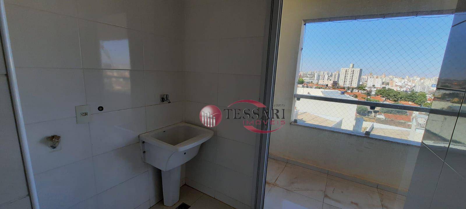 Apartamento à venda com 3 quartos, 75m² - Foto 11