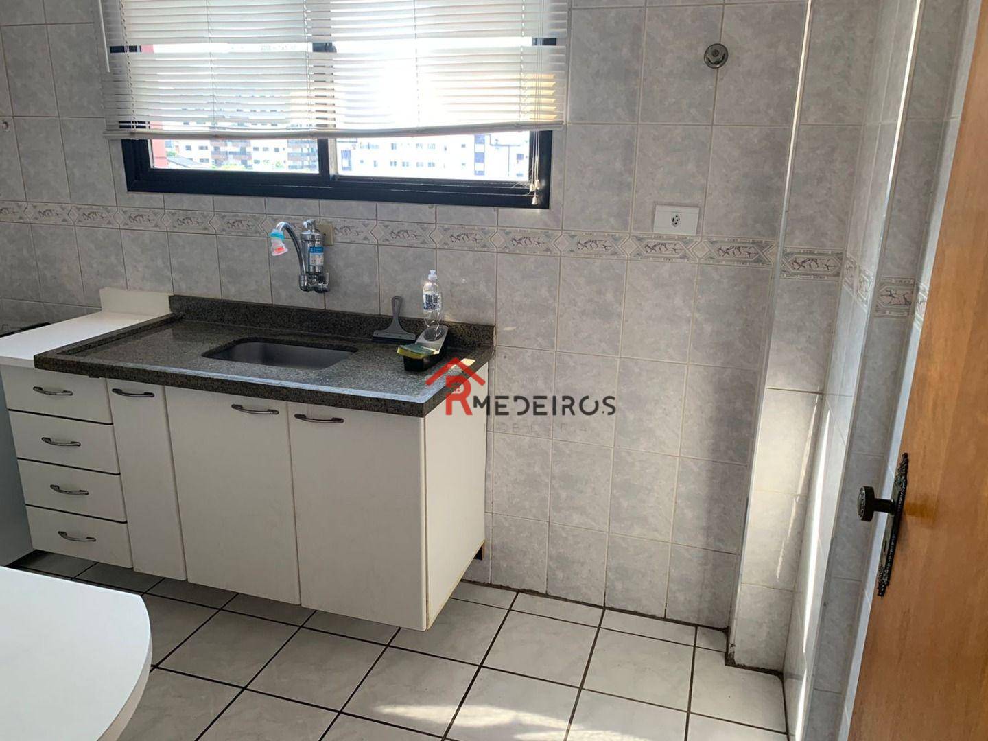 Apartamento à venda com 2 quartos, 77m² - Foto 9