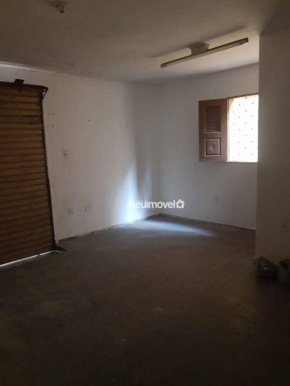 Casa à venda com 5 quartos, 250m² - Foto 14