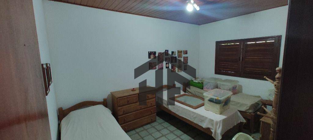 Casa para alugar com 4 quartos, 263m² - Foto 16
