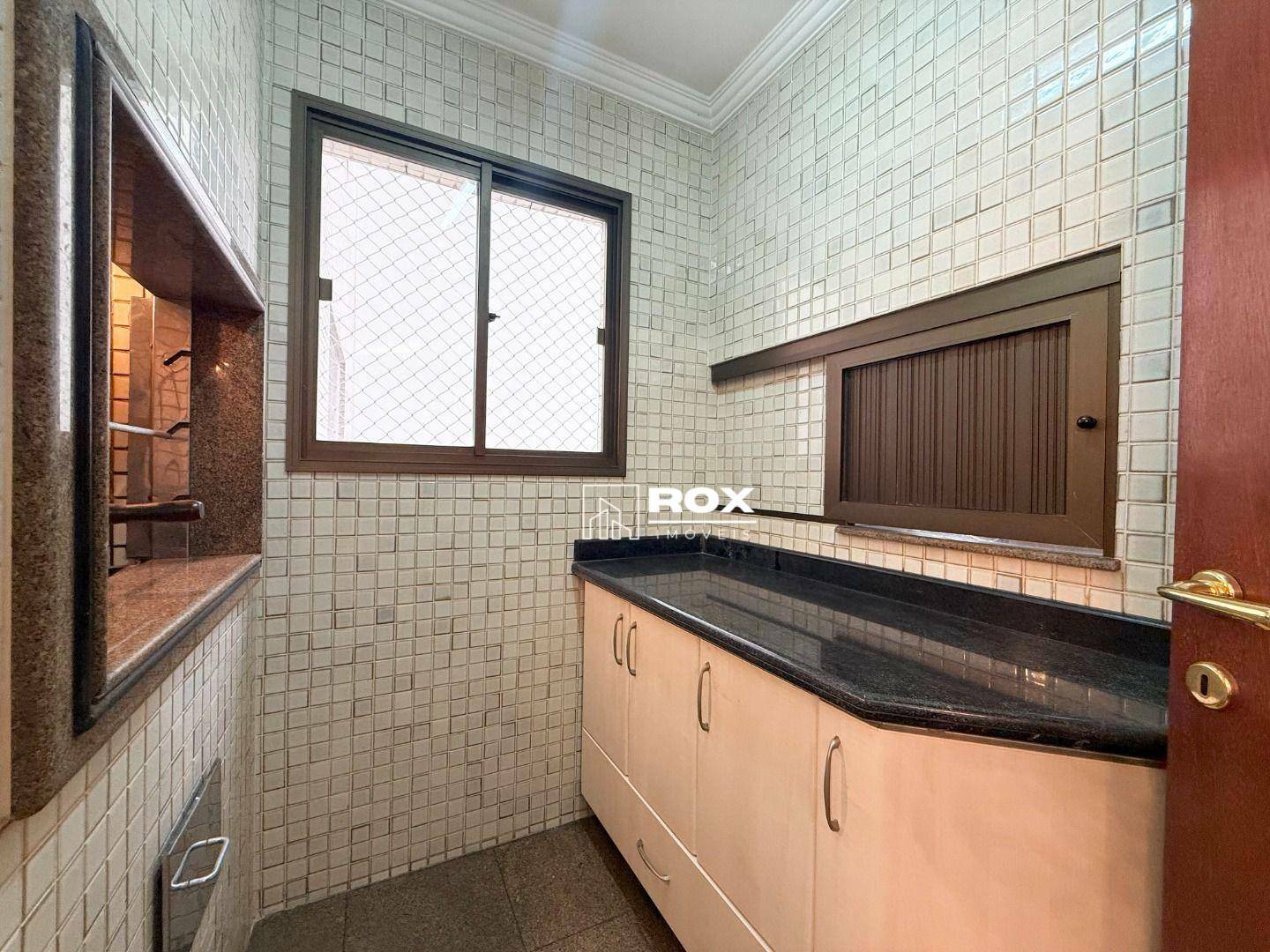 Apartamento para alugar com 3 quartos, 178m² - Foto 18