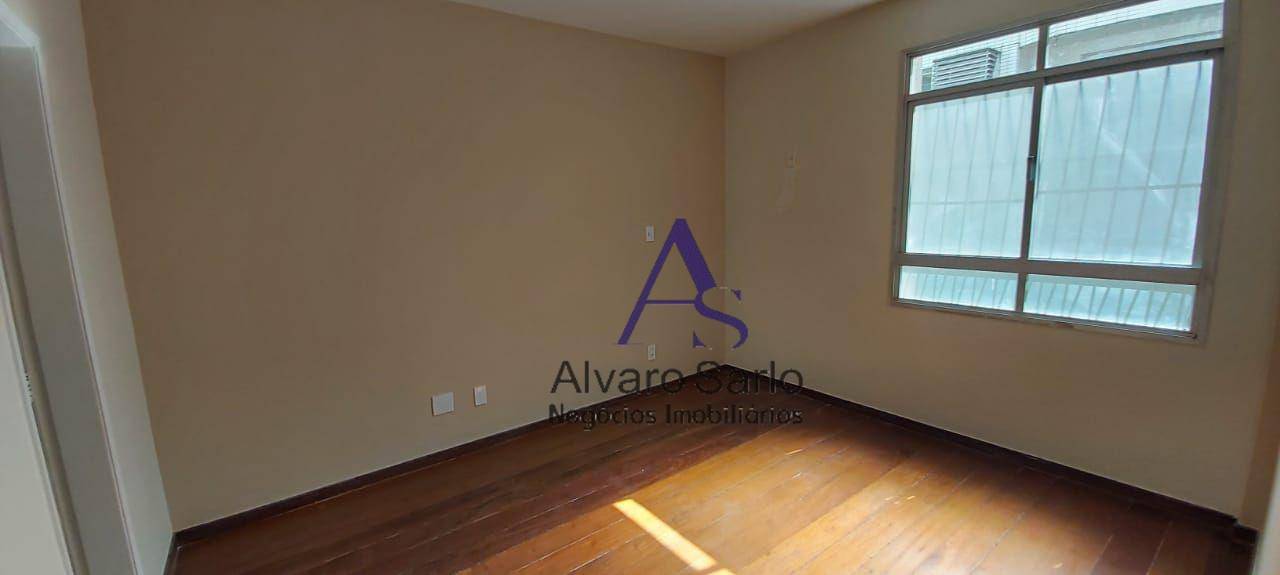 Apartamento à venda com 3 quartos, 127m² - Foto 11