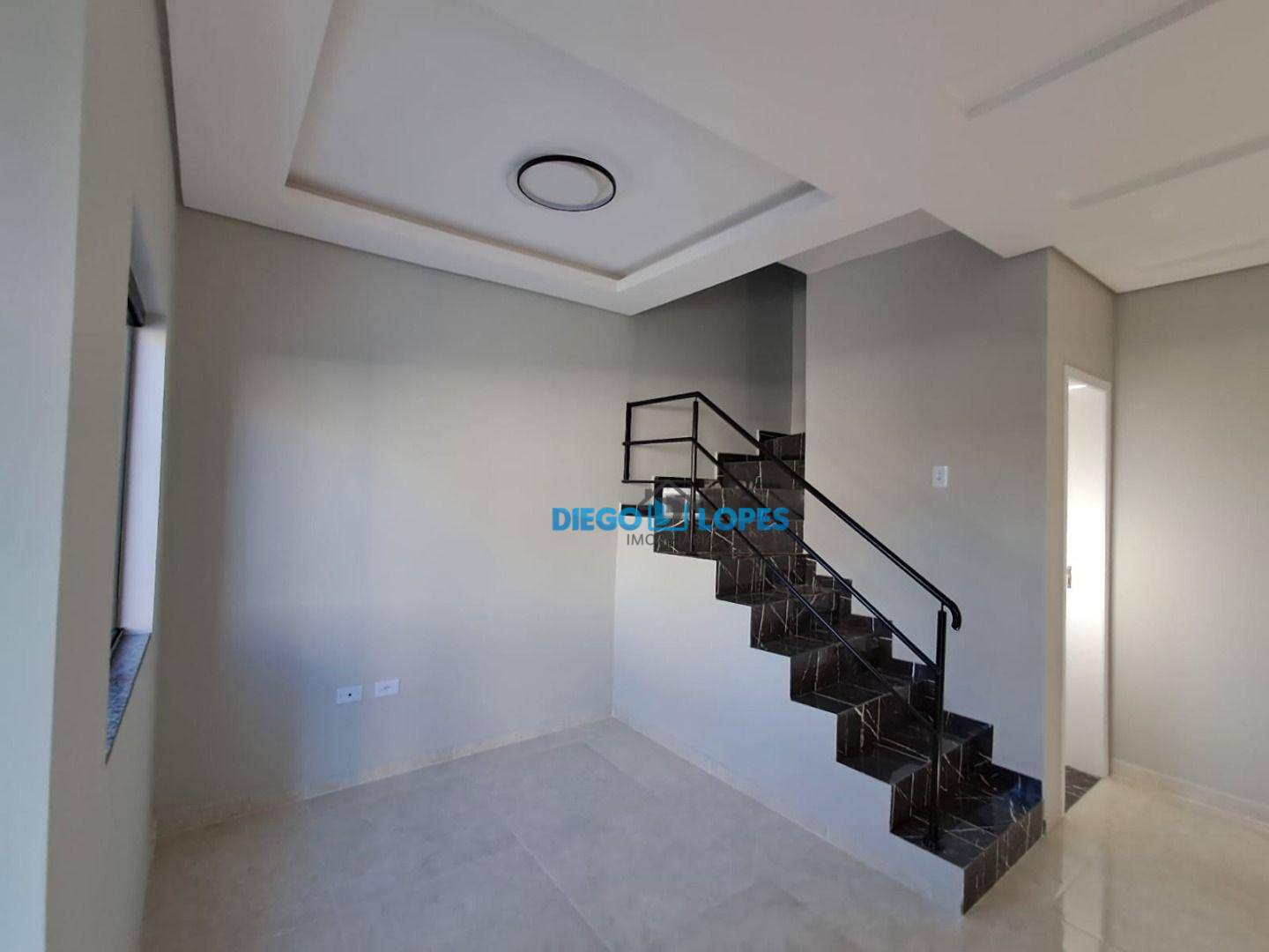 Sobrado à venda com 3 quartos, 67m² - Foto 2