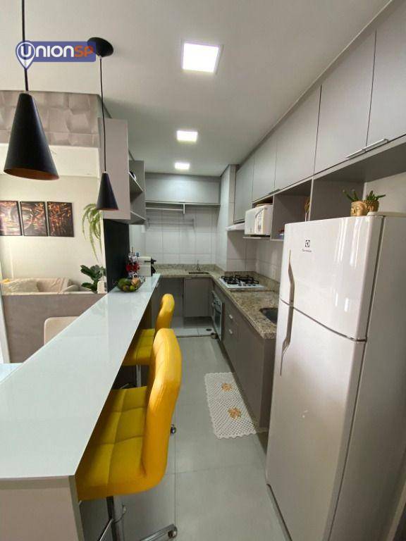 Apartamento à venda com 2 quartos, 40m² - Foto 7