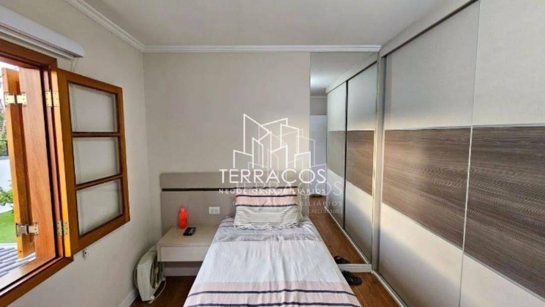 Casa à venda com 3 quartos, 400m² - Foto 42