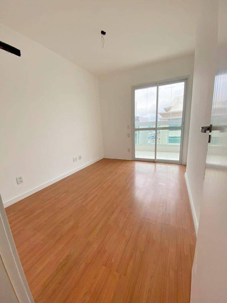 Apartamento à venda com 3 quartos, 105m² - Foto 11