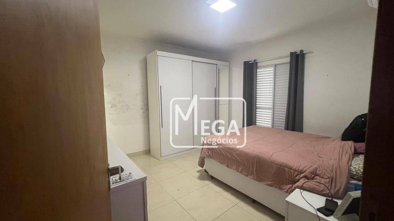 Casa à venda com 6 quartos, 153m² - Foto 11