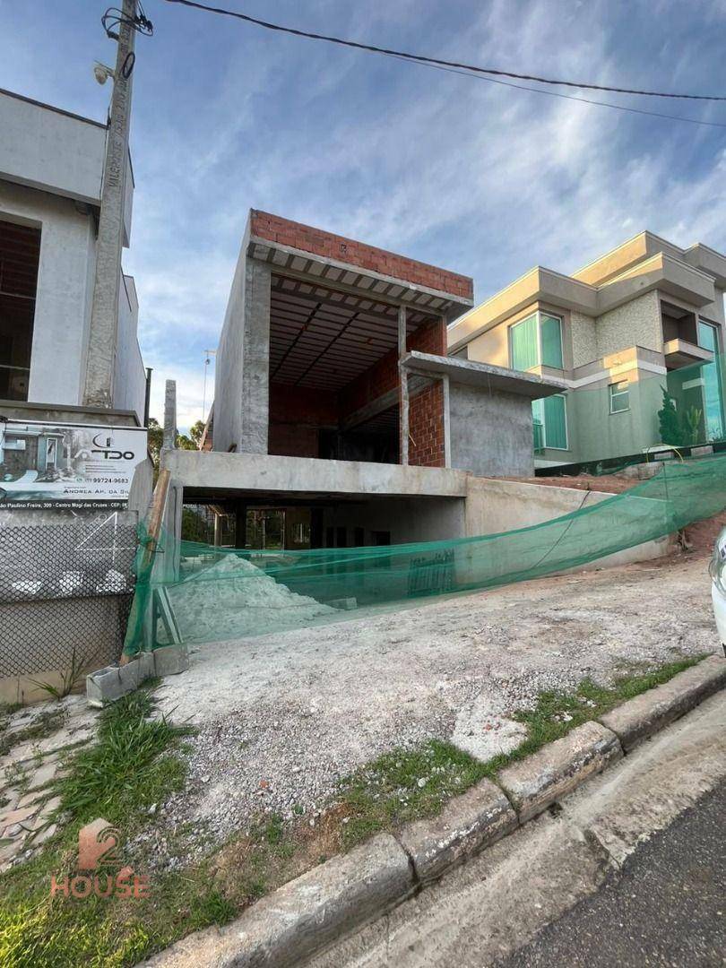 Casa de Condomínio à venda com 3 quartos, 330m² - Foto 2