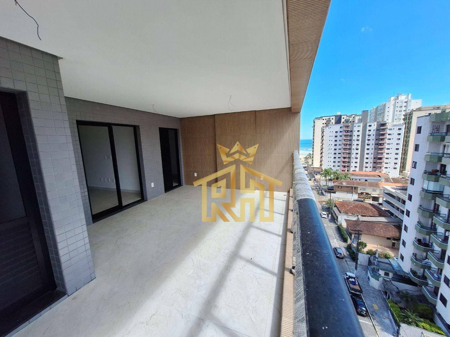 Apartamento à venda com 3 quartos, 135m² - Foto 1