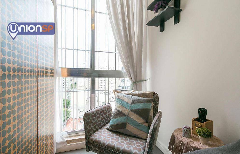 Apartamento à venda com 2 quartos, 74m² - Foto 4