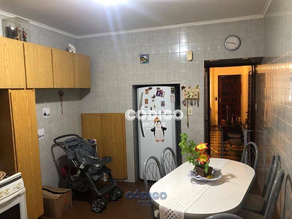 Sobrado à venda com 2 quartos, 80m² - Foto 11