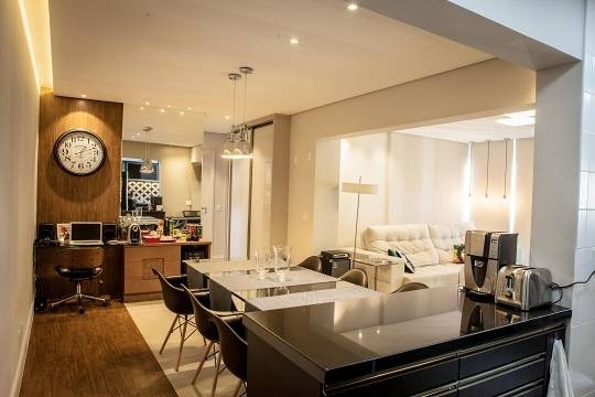 Apartamento à venda com 2 quartos, 73m² - Foto 1