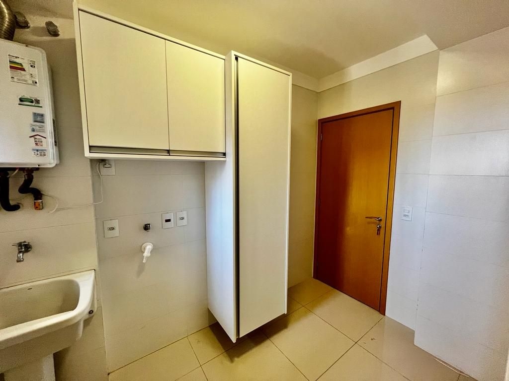 Apartamento à venda com 3 quartos, 123m² - Foto 29