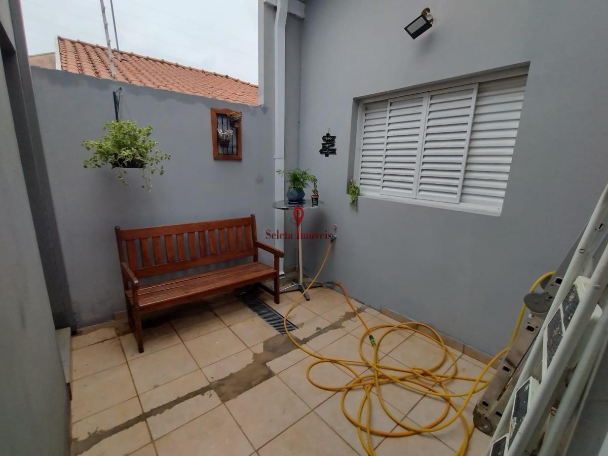 Casa à venda com 2 quartos, 200m² - Foto 28