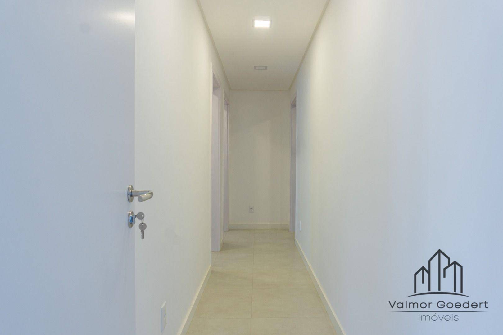 Apartamento à venda com 3 quartos, 157m² - Foto 9