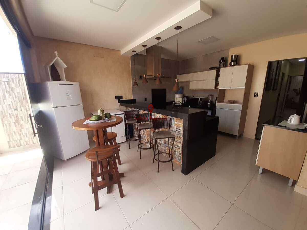 Casa à venda com 2 quartos, 332m² - Foto 15