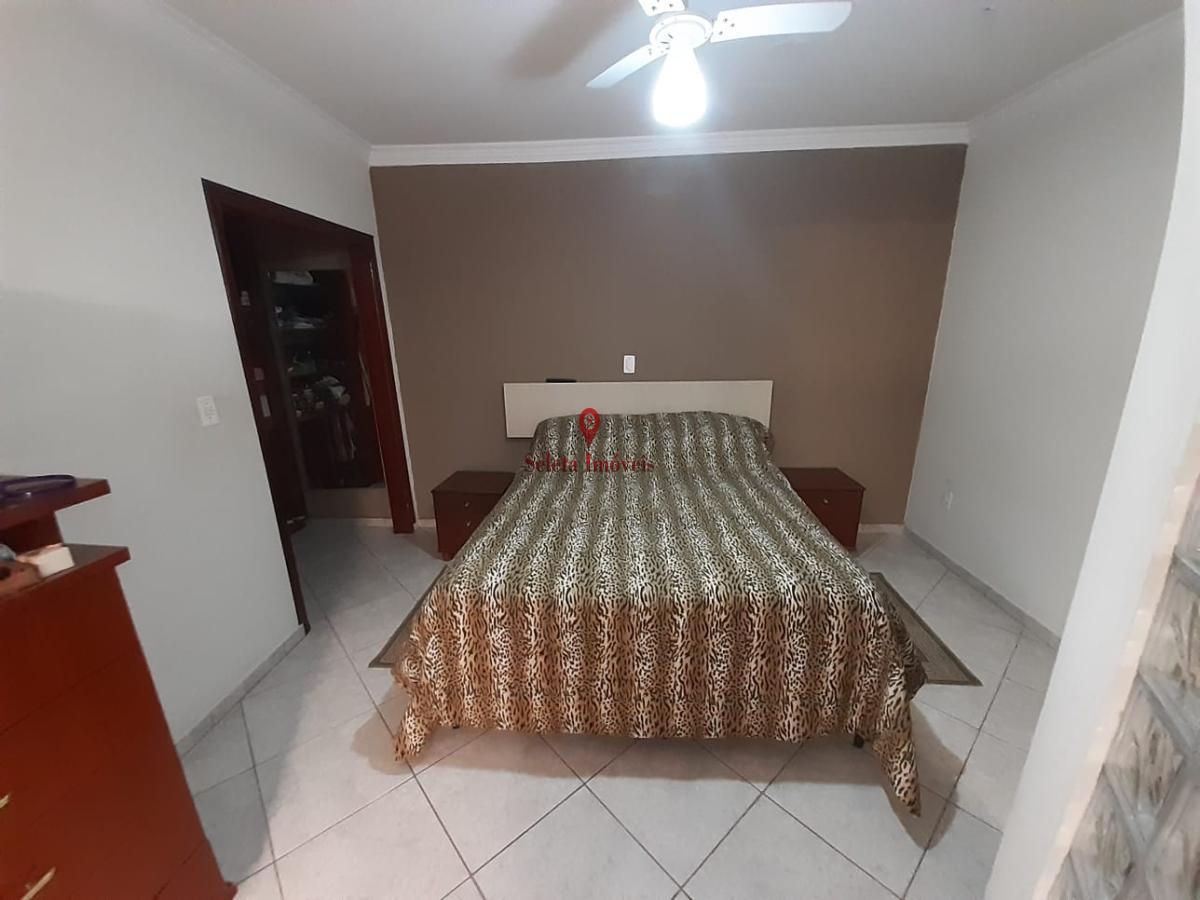 Casa à venda com 2 quartos, 250m² - Foto 18