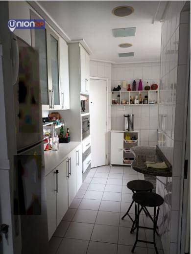 Apartamento à venda com 2 quartos, 94m² - Foto 9