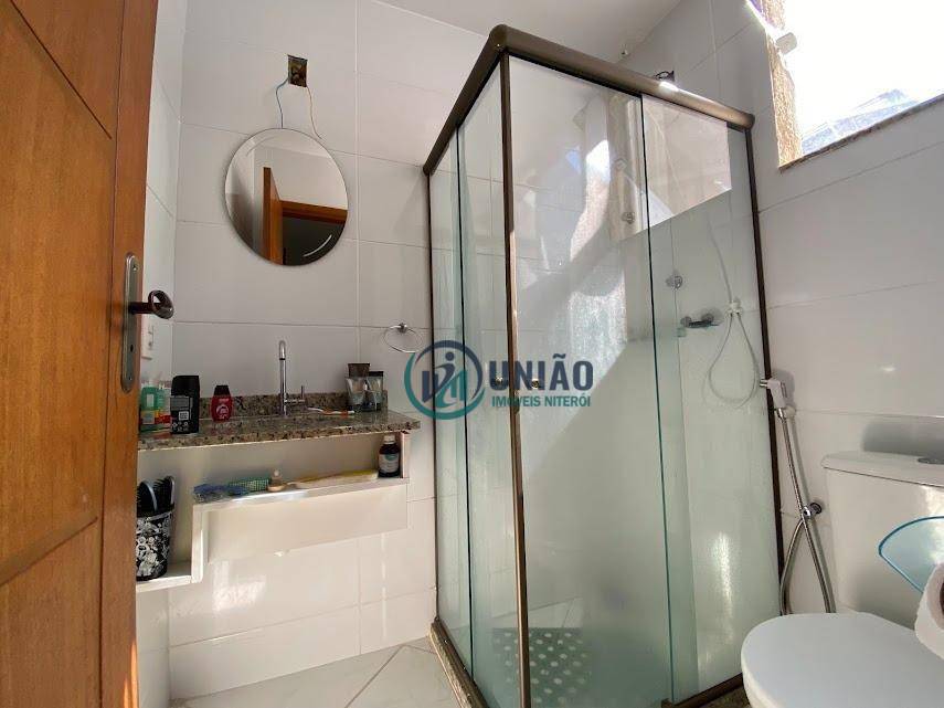 Casa à venda com 4 quartos, 240m² - Foto 10