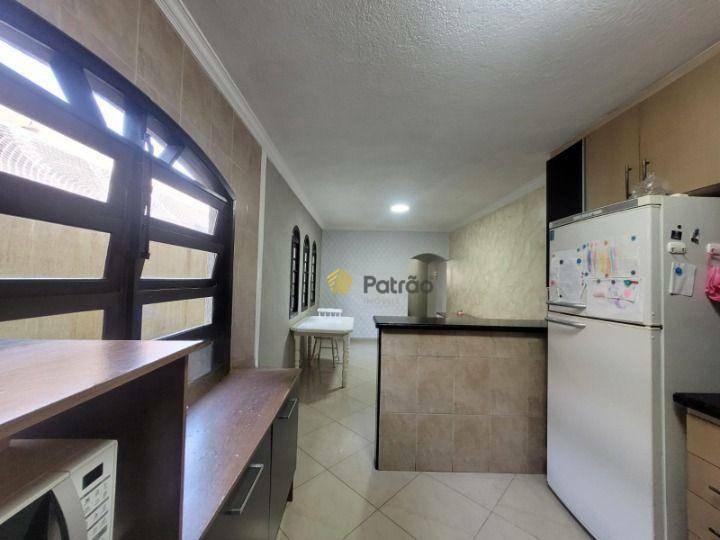 Sobrado à venda com 3 quartos, 225m² - Foto 19