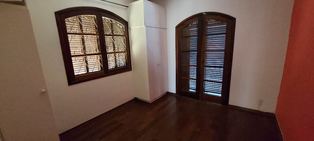 Casa de Condomínio à venda com 3 quartos, 300m² - Foto 19