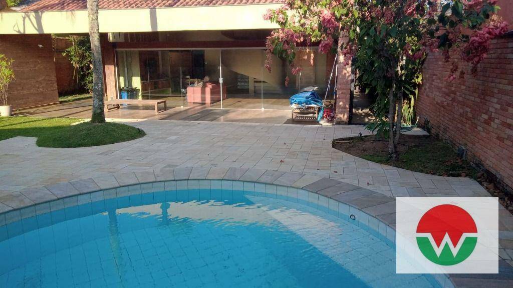 Casa à venda com 4 quartos, 350m² - Foto 1