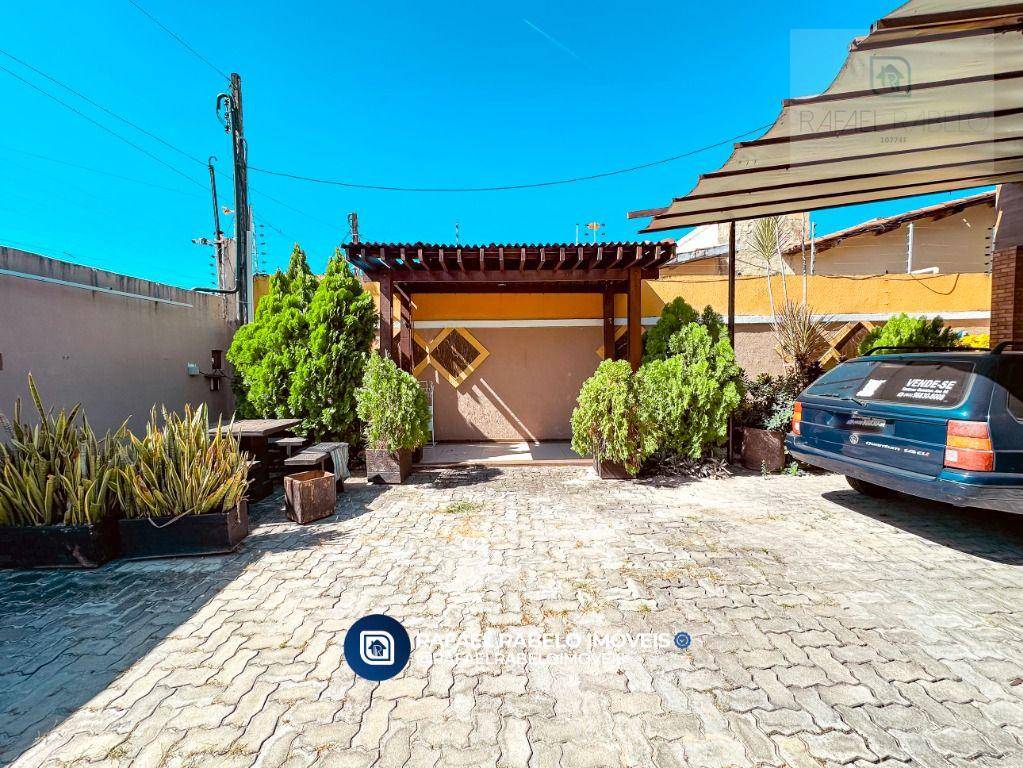 Casa, 5 quartos, 328 m² - Foto 2