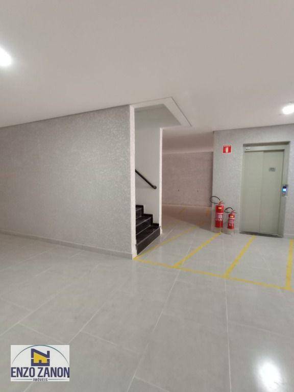 Apartamento à venda com 2 quartos, 65m² - Foto 17