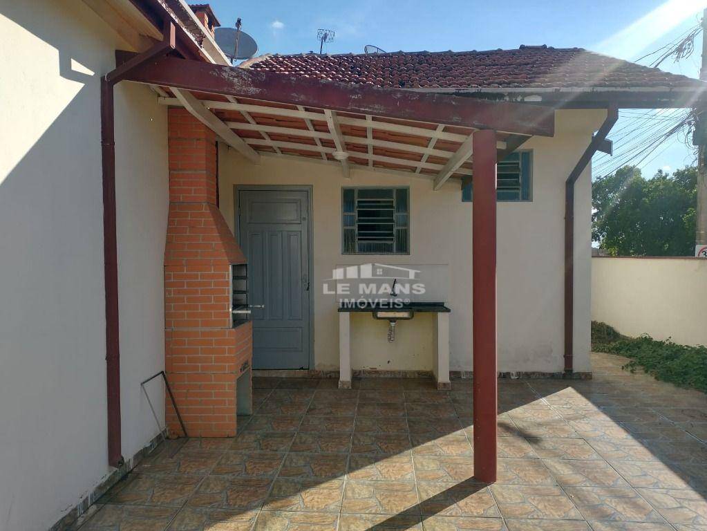 Casa à venda com 3 quartos, 101m² - Foto 7