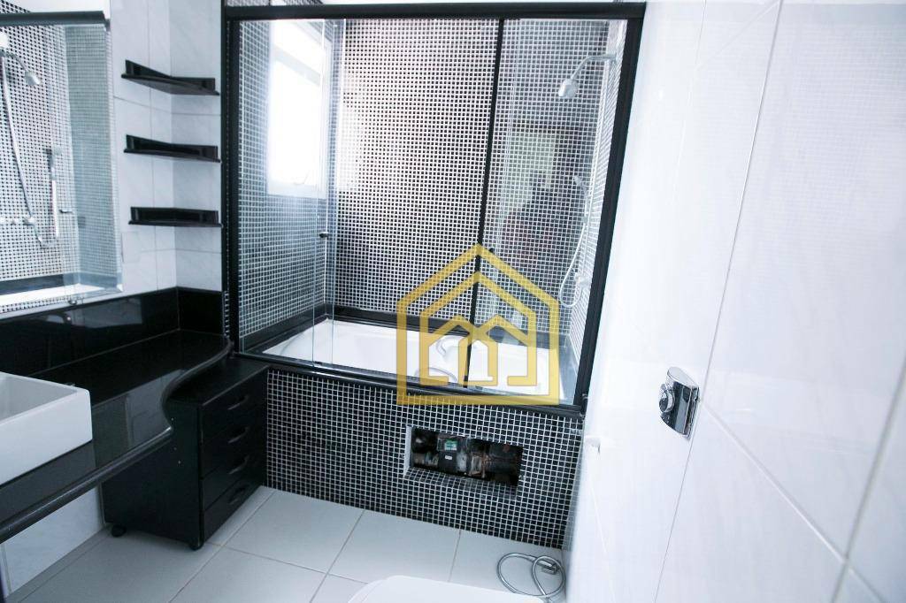 Apartamento à venda com 4 quartos, 188m² - Foto 19