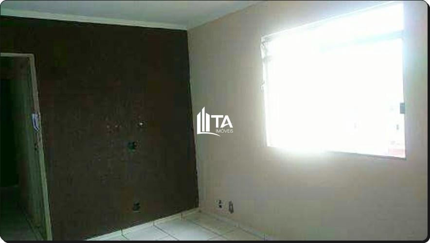 Apartamento à venda com 2 quartos, 60m² - Foto 2