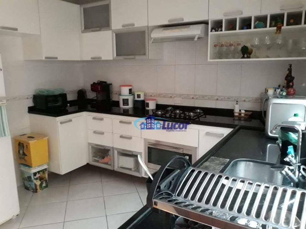 Sobrado à venda com 3 quartos, 150m² - Foto 8