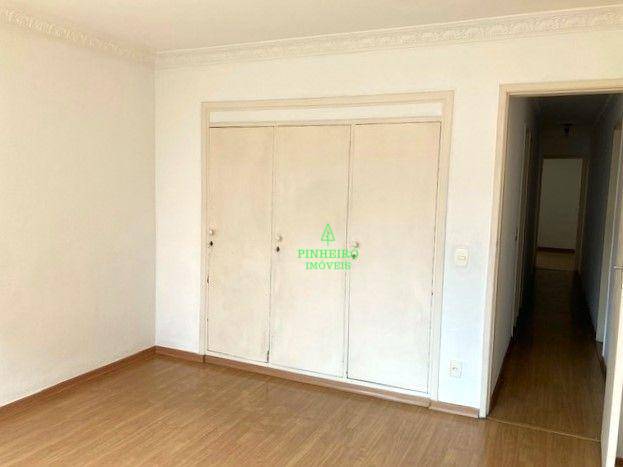 Apartamento à venda com 3 quartos, 110m² - Foto 6