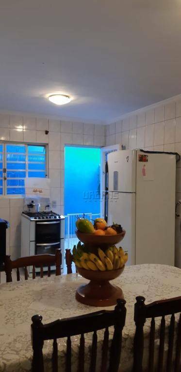 Sobrado à venda com 3 quartos, 190m² - Foto 2