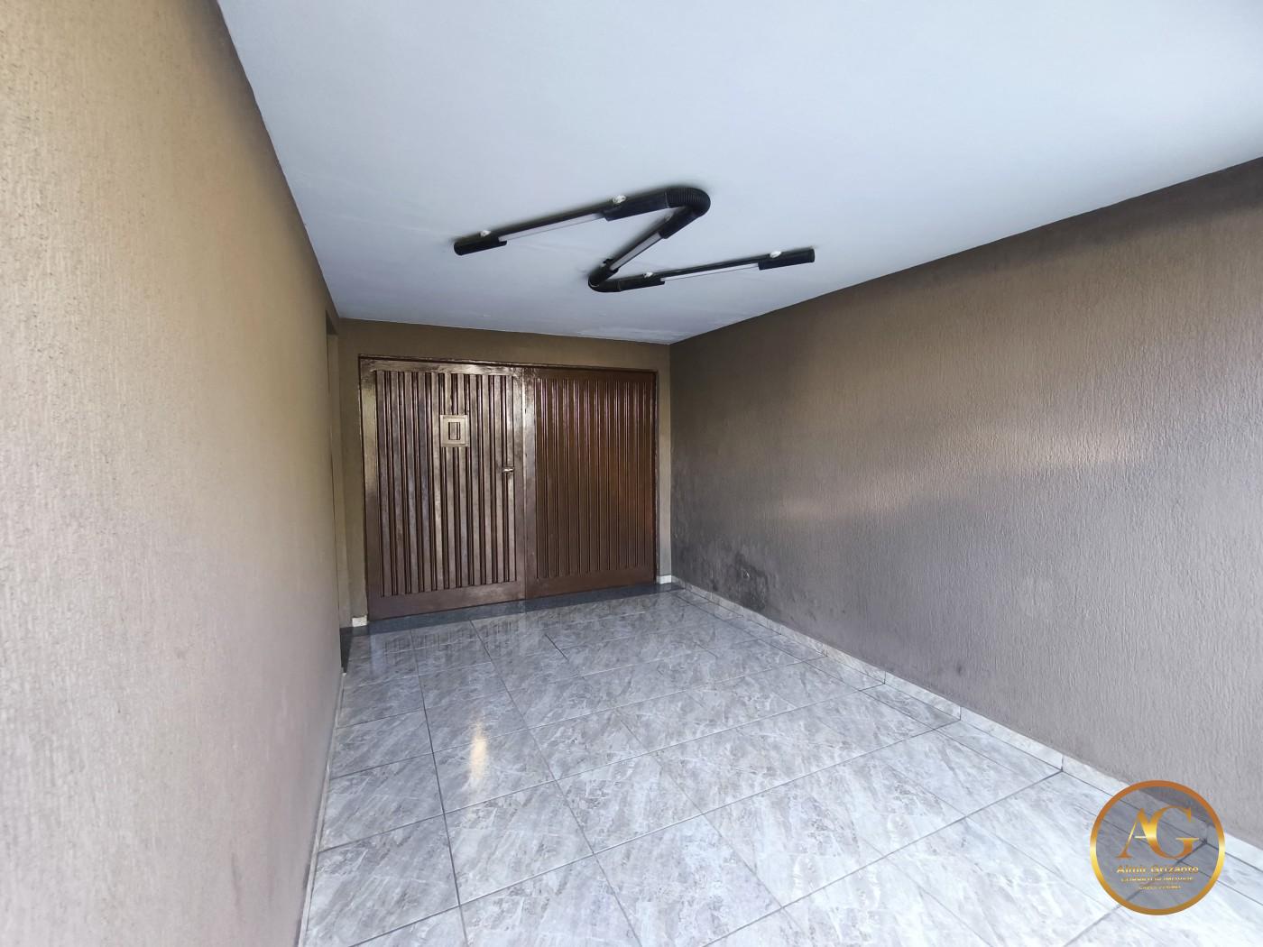Casa à venda com 3 quartos, 198m² - Foto 3