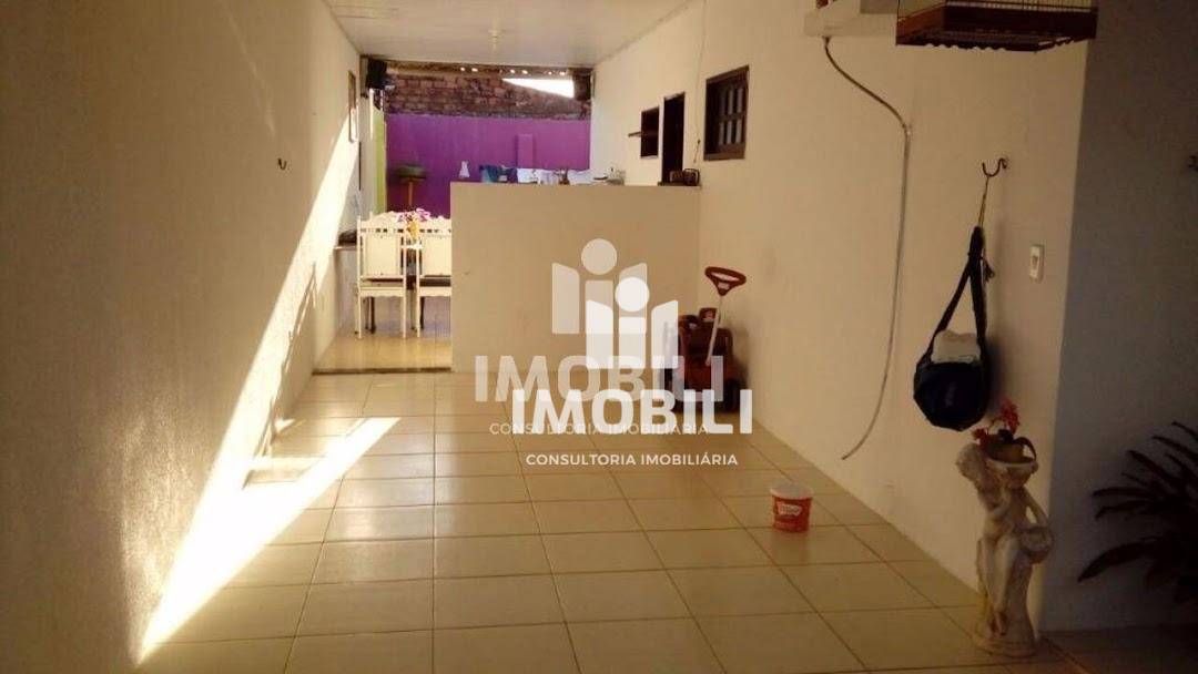 Casa à venda com 3 quartos, 200M2 - Foto 4